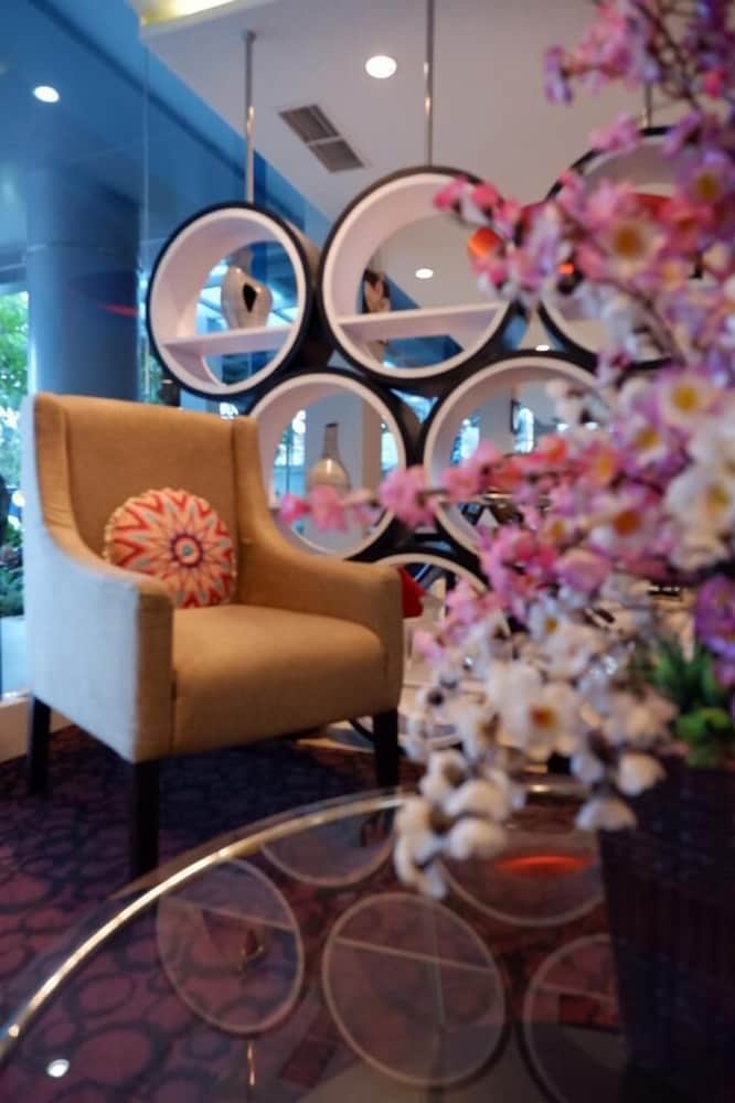 News Hotel Surabaya By Graha Pena Jawa Pos 30/50