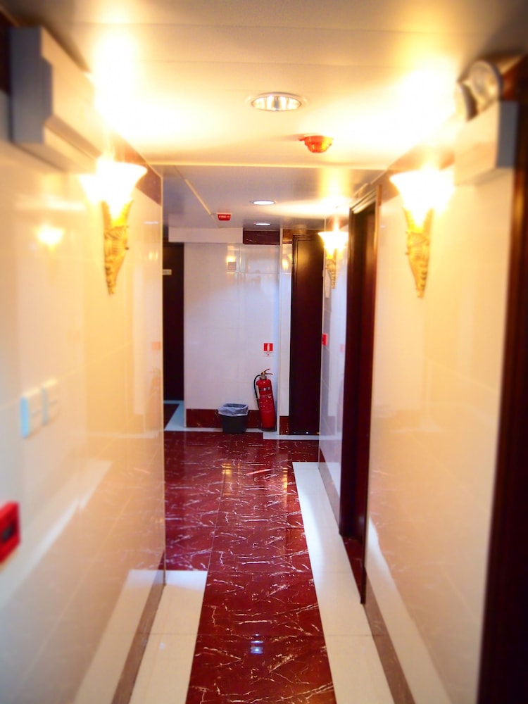 Ashoka Hostel 4/39