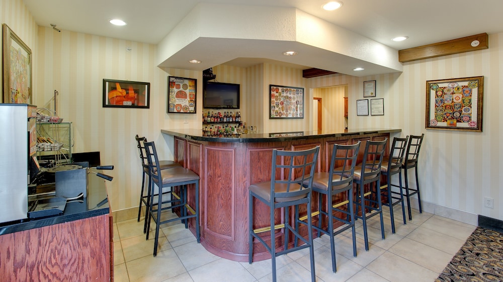 Cobblestone Inn & Suites - Clintonville 32/50