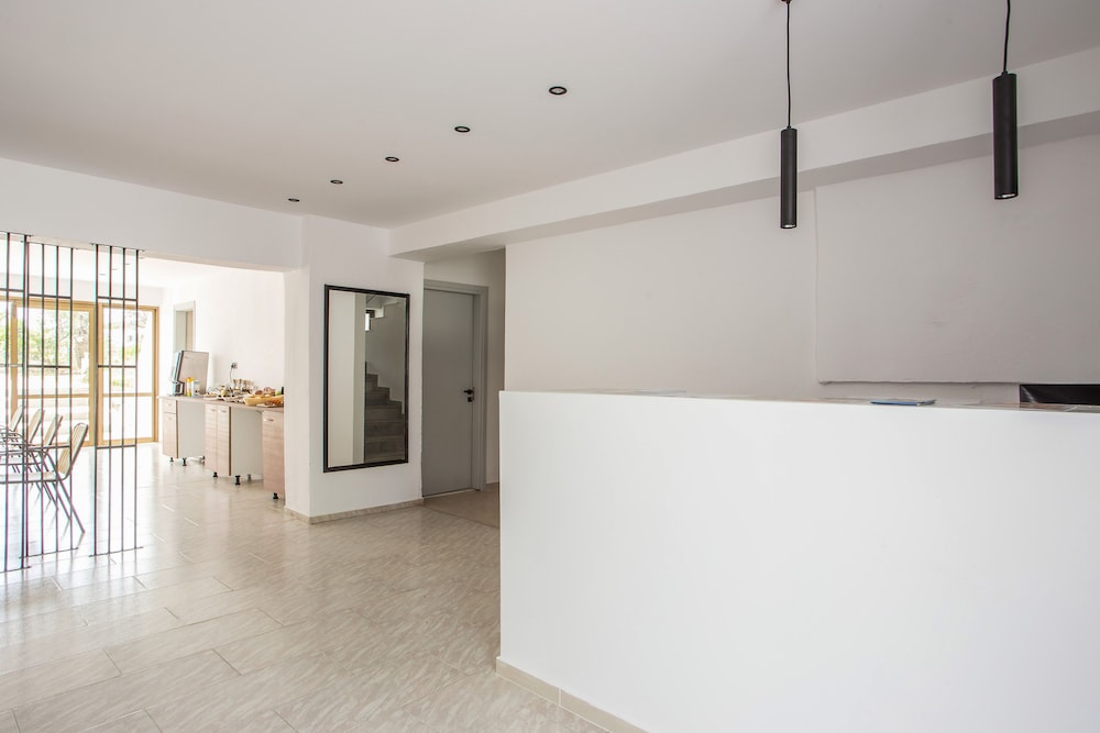 Nikos BnB Rooms 10/50