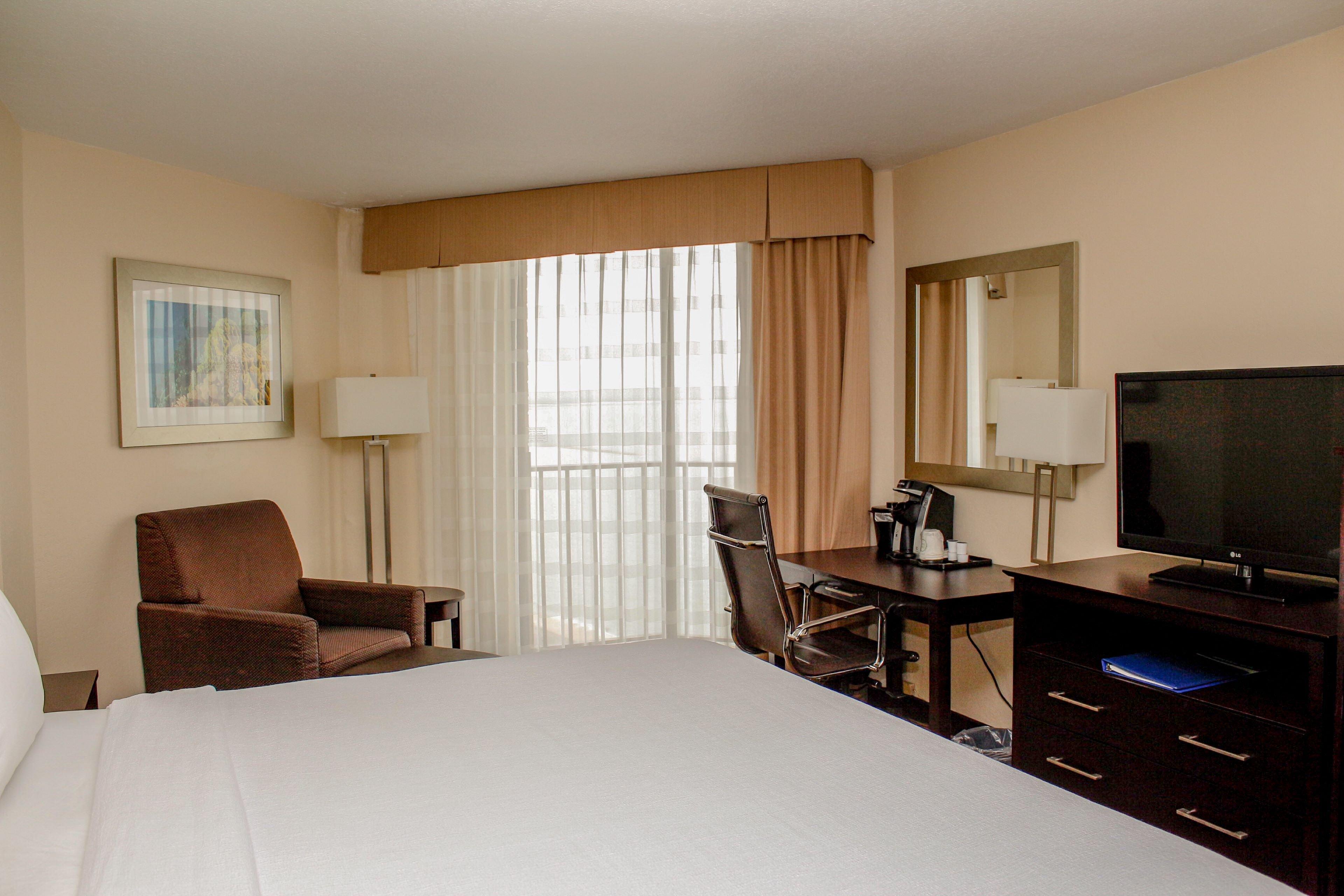Room, King Bed, Bay View