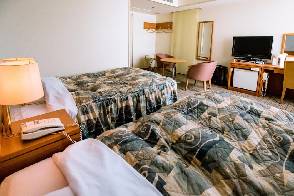 Kokura Recent Hotel 50/57