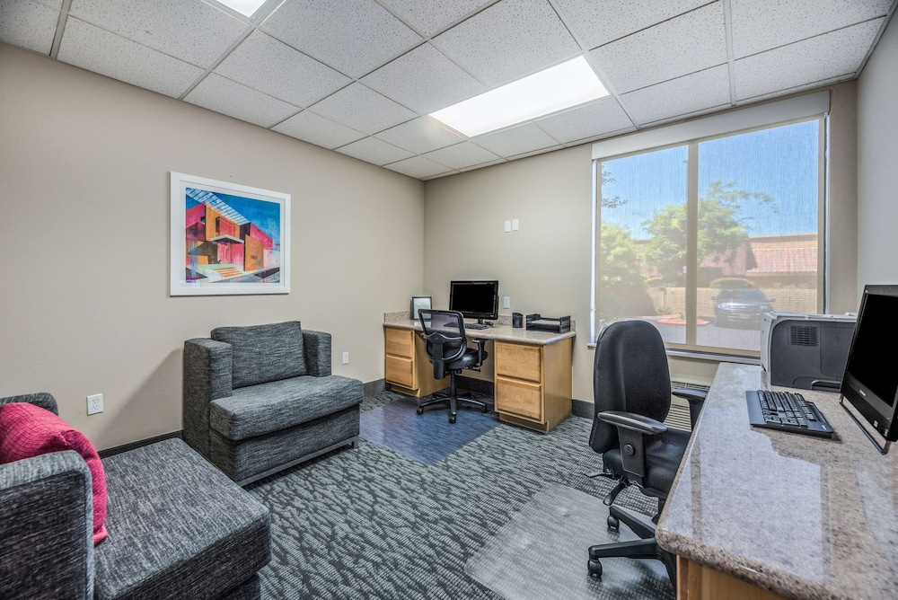 Hampton Inn Oakland Hayward Ca 35/54