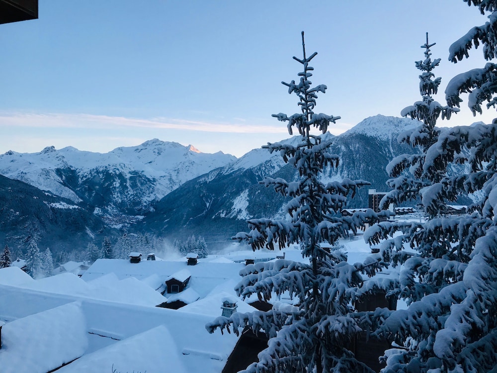 Le Grand Hotel Courchevel 1850 47/49