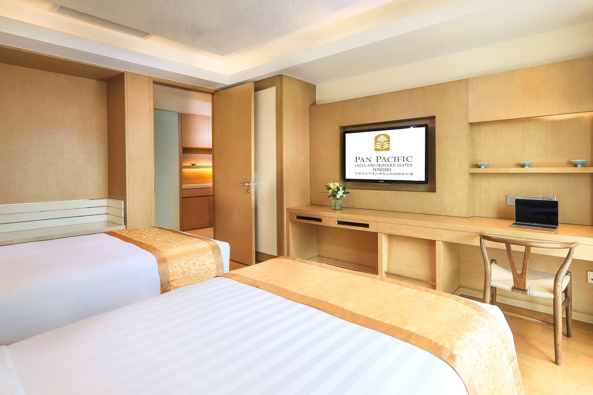 2 BEDROOM DELUXE SUITE