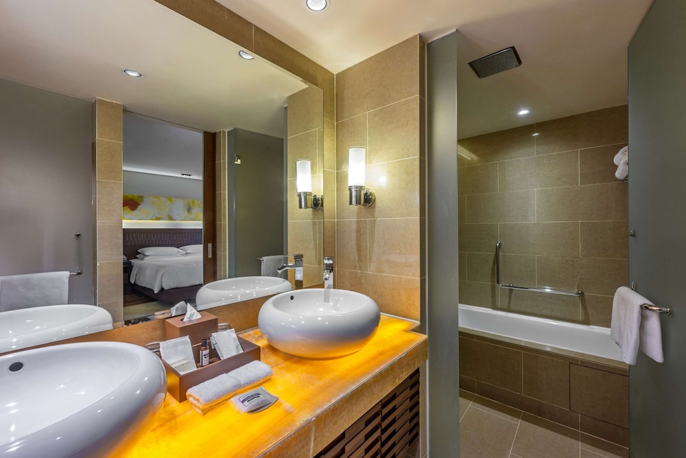 Hyatt Regency Kinabalu 55/59