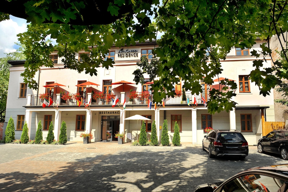 Art And Garden Residence 2/50