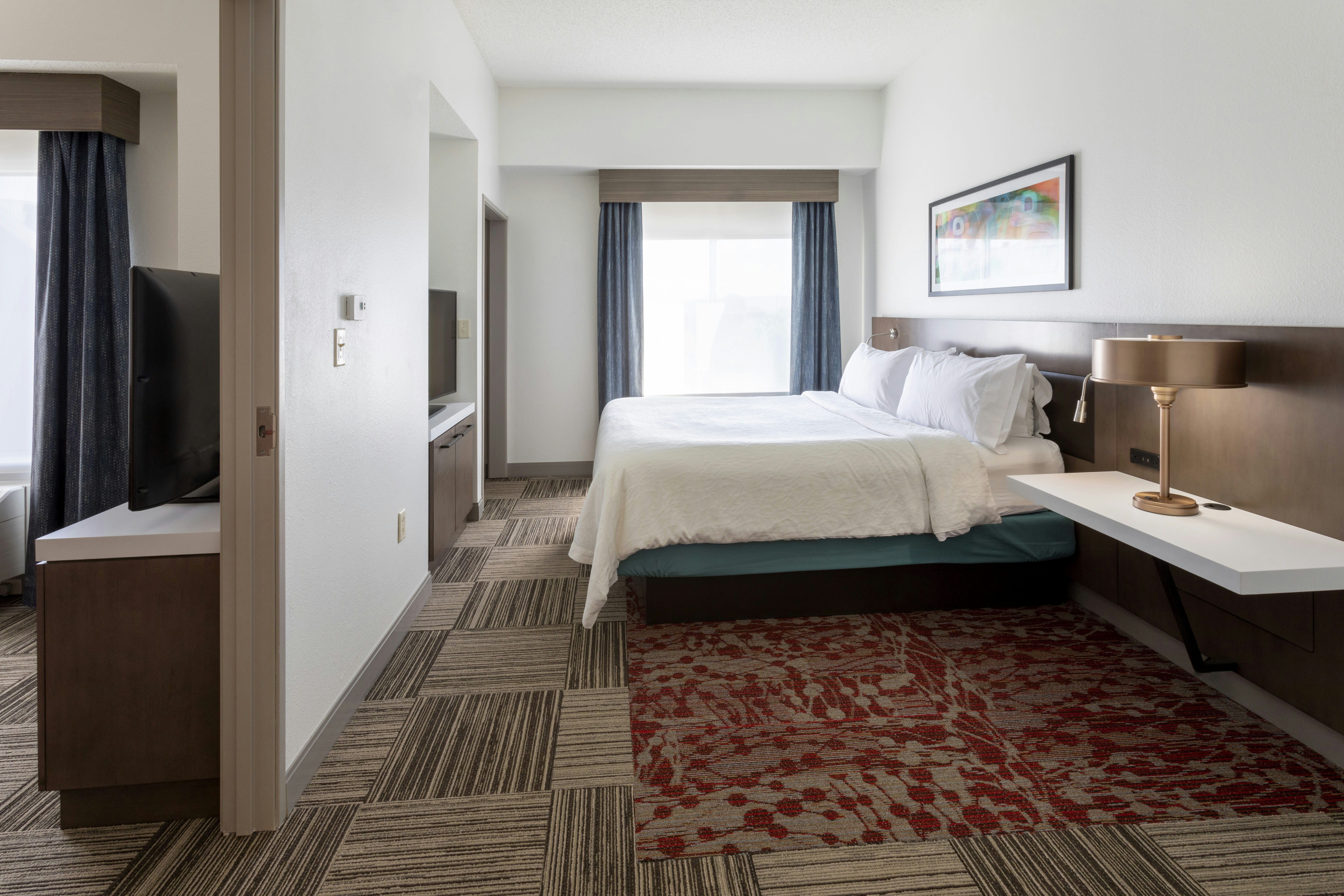 1 BEDROOM, SUITE, KING BED, ACCESSIBLE