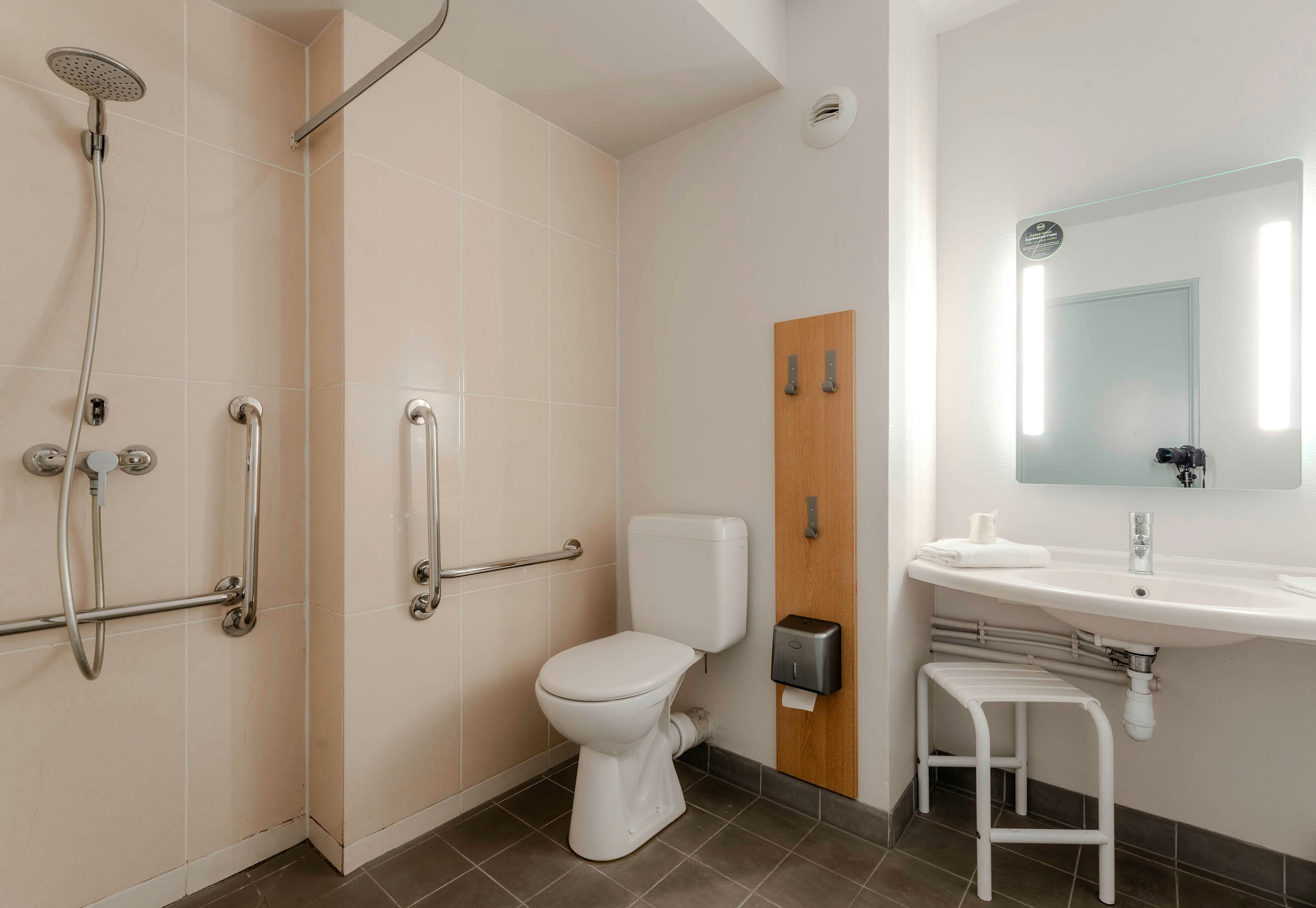 B&B HOTEL Arras 40/42