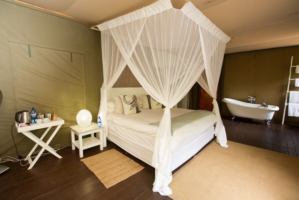 Ngama Tented Safari Lodge 11/50