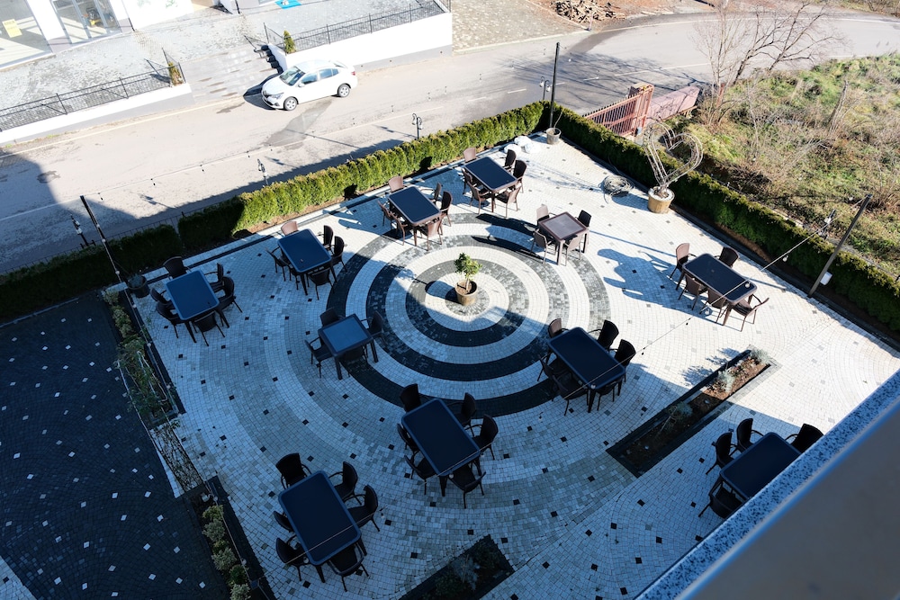 Sahin Tepesi Suite Otel 46/50