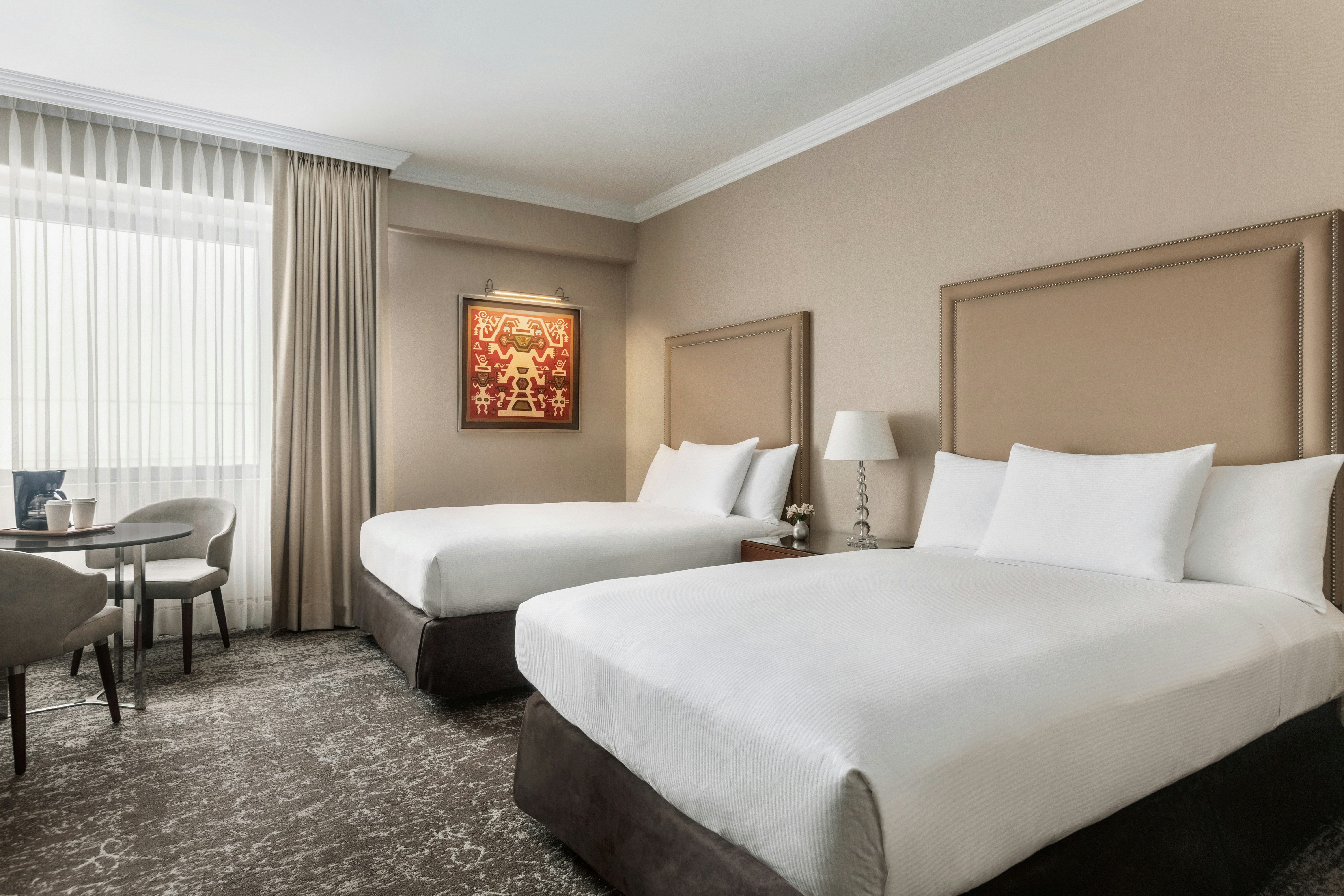 DELUXE, 2 DOUBLE BEDS