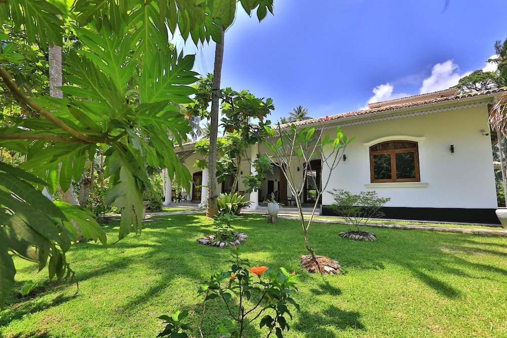 Amara Villa 30/47