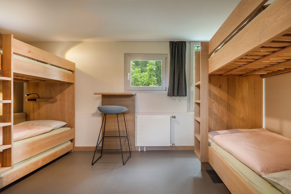 Basic, 4 Beds, Private Bathroom