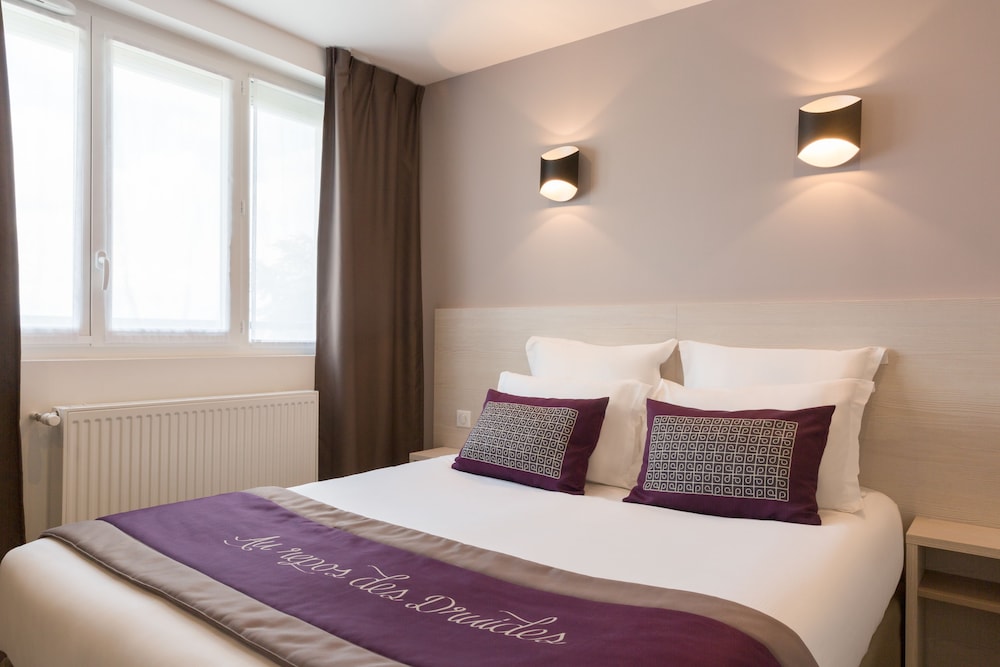 The Originals City, le Relais des Carnutes Brezolles Verneuil sur Avre 9/58