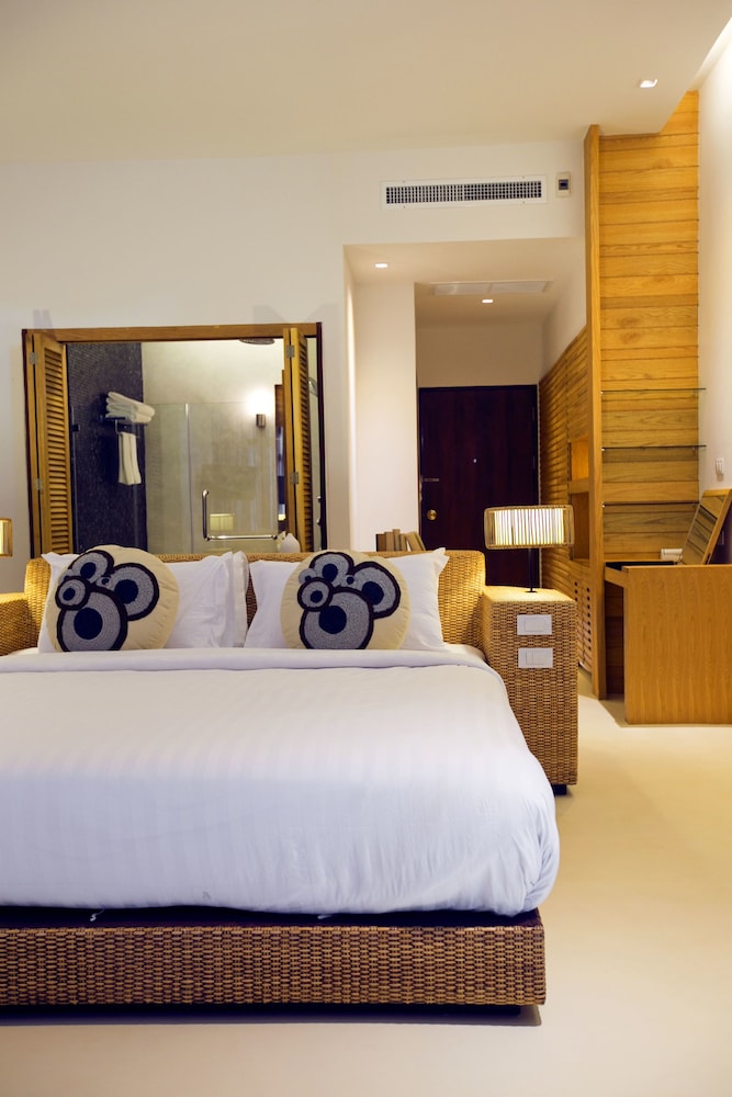 Ajinta Resort 7/50