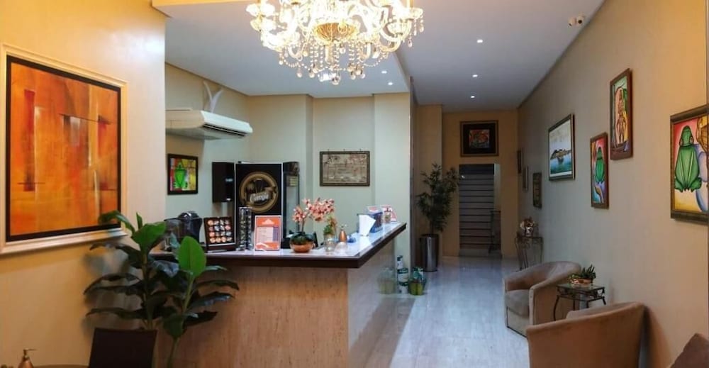 Hotel Sandis 5/37