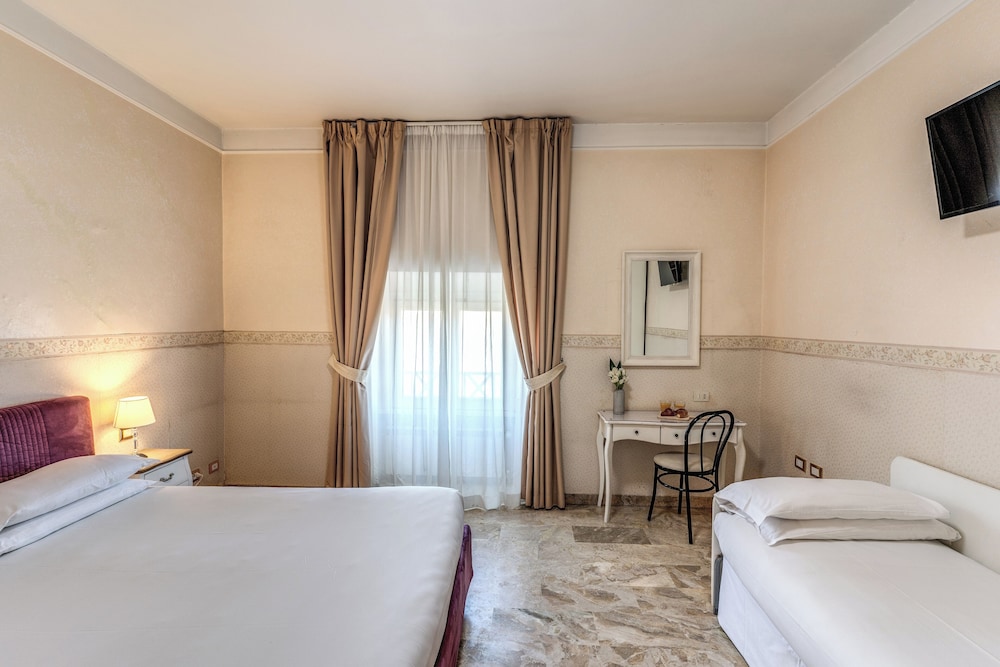 Hotel Orazia 23/57