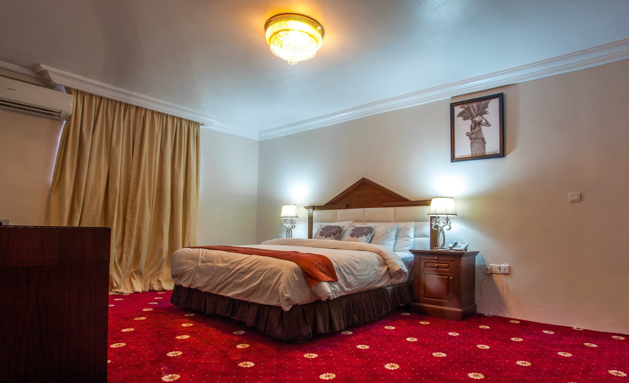 ELITE, SUITE, KING BED