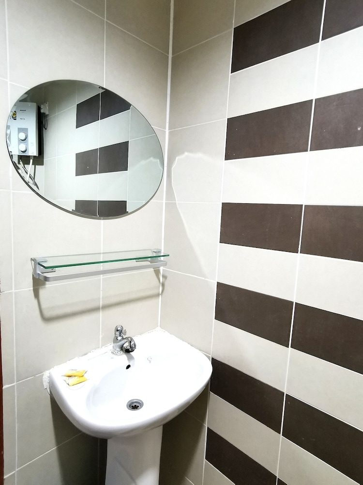 Sunderland Motel 27/40