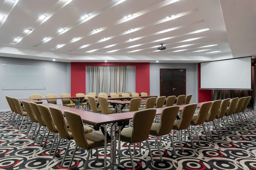 RADISSON BLU HOTEL, LUSAKA 39/49