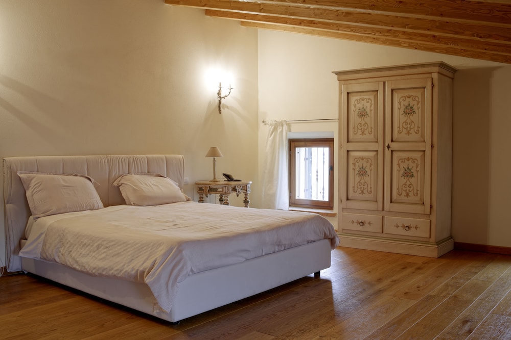 La Fonte Degli Dei Wine Relais - Adults Only 6/50