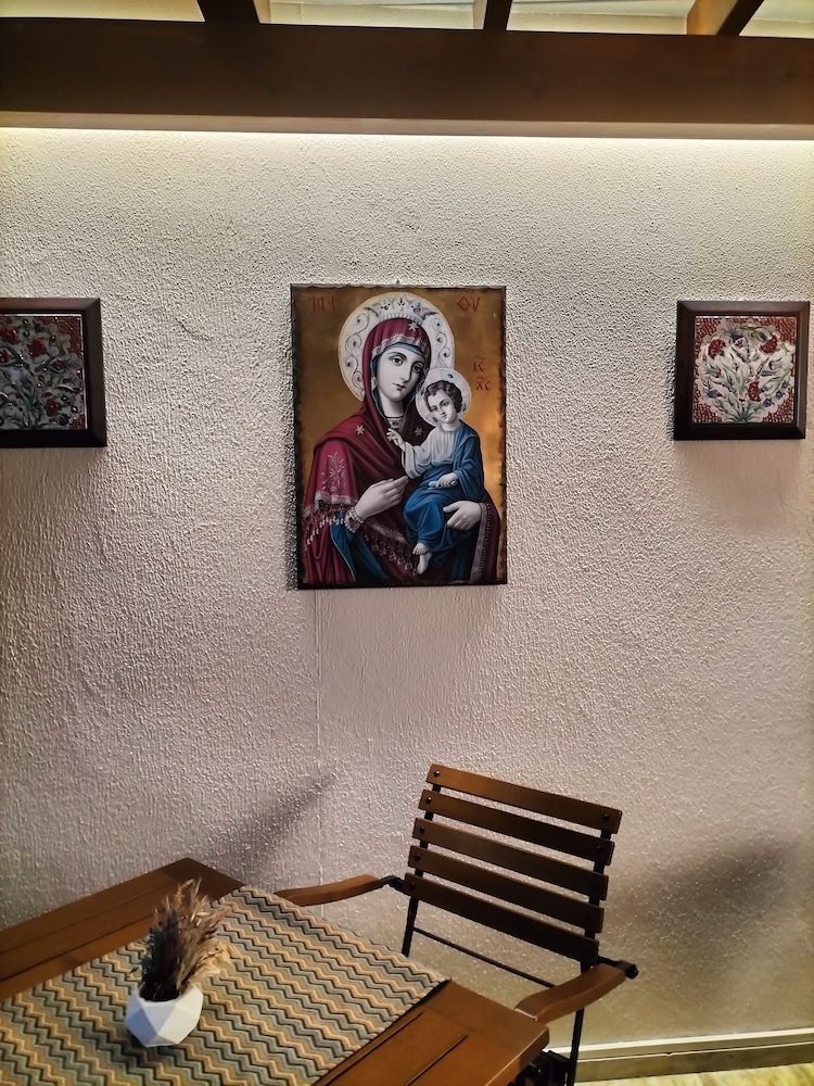 Hotel Mary's House 12/50