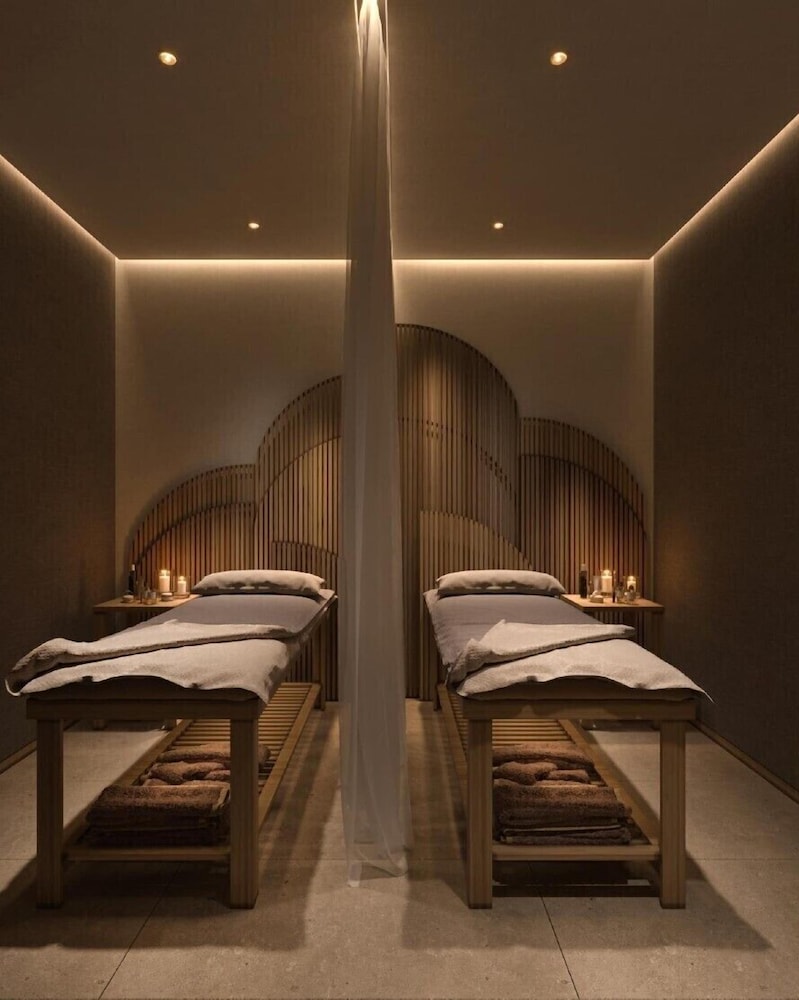 Golden Royal Hotel & Spa 32/50