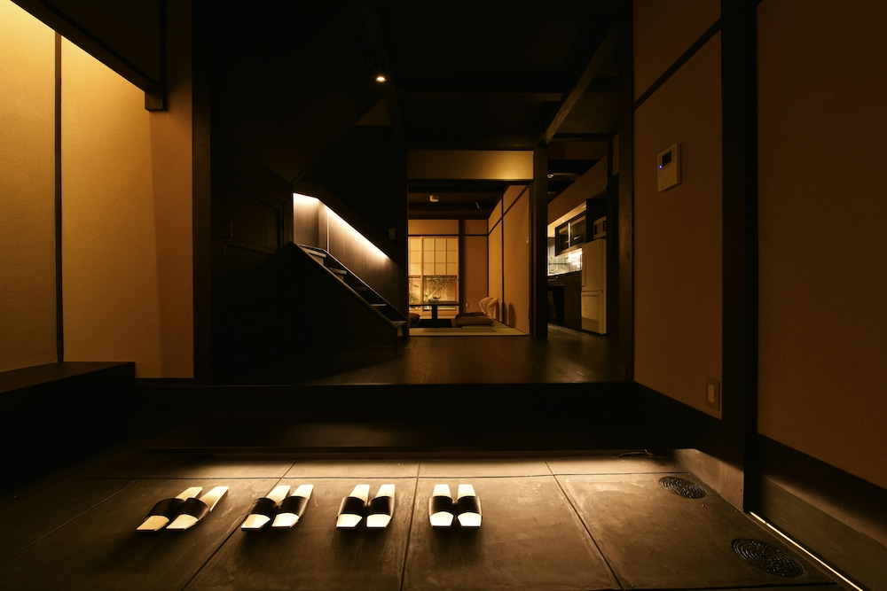 Kuraya Kamigojo-Cho 46/57