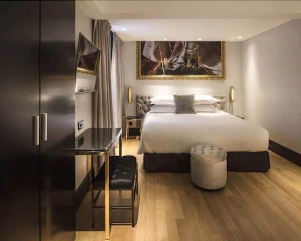 Hotel Eiffel Petit Louvre 24/63