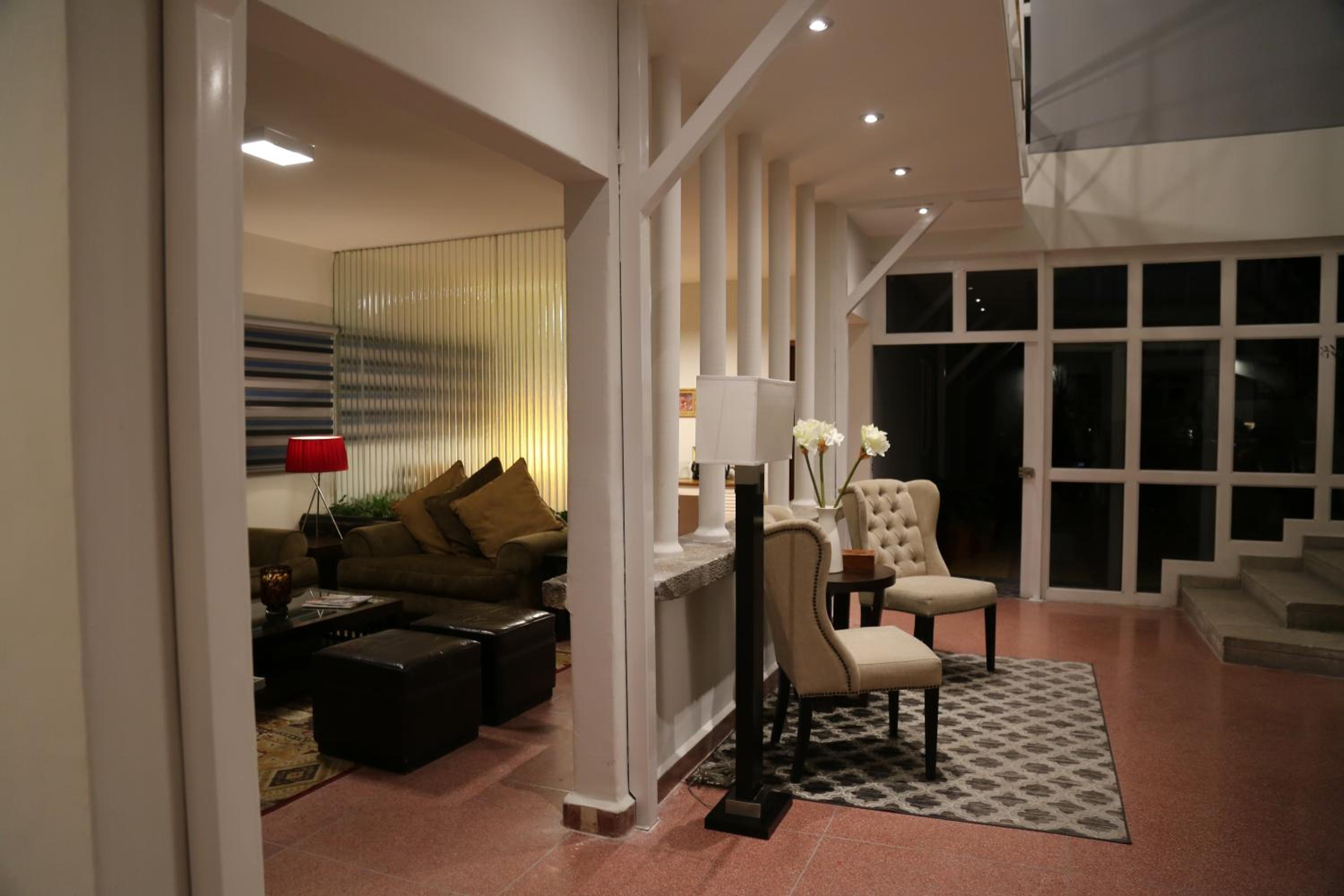Casa Massima Hotel 36/44