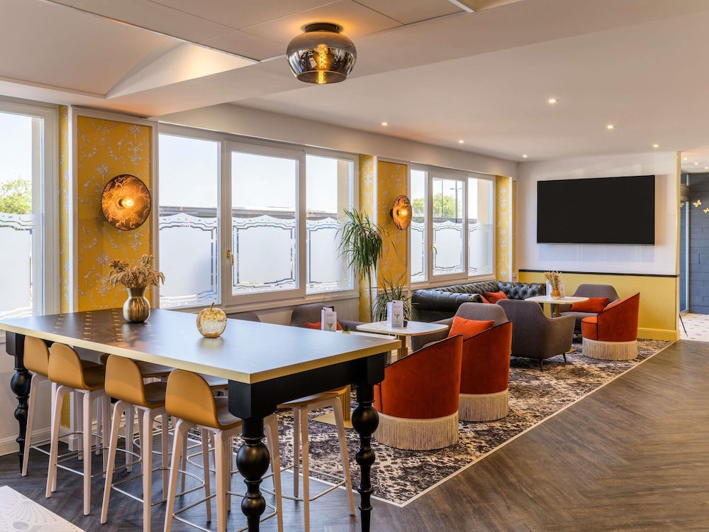 MERCURE HONFLEUR 56/63