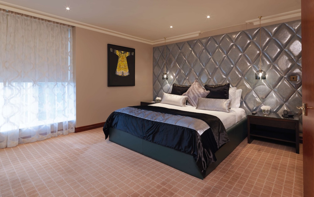 Radisson Blu Hotel, London Heathrow 8/55