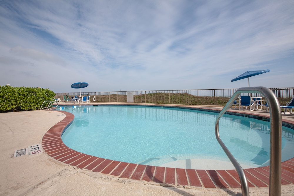 Edgewater By South Padre Condo Rentals 13/26