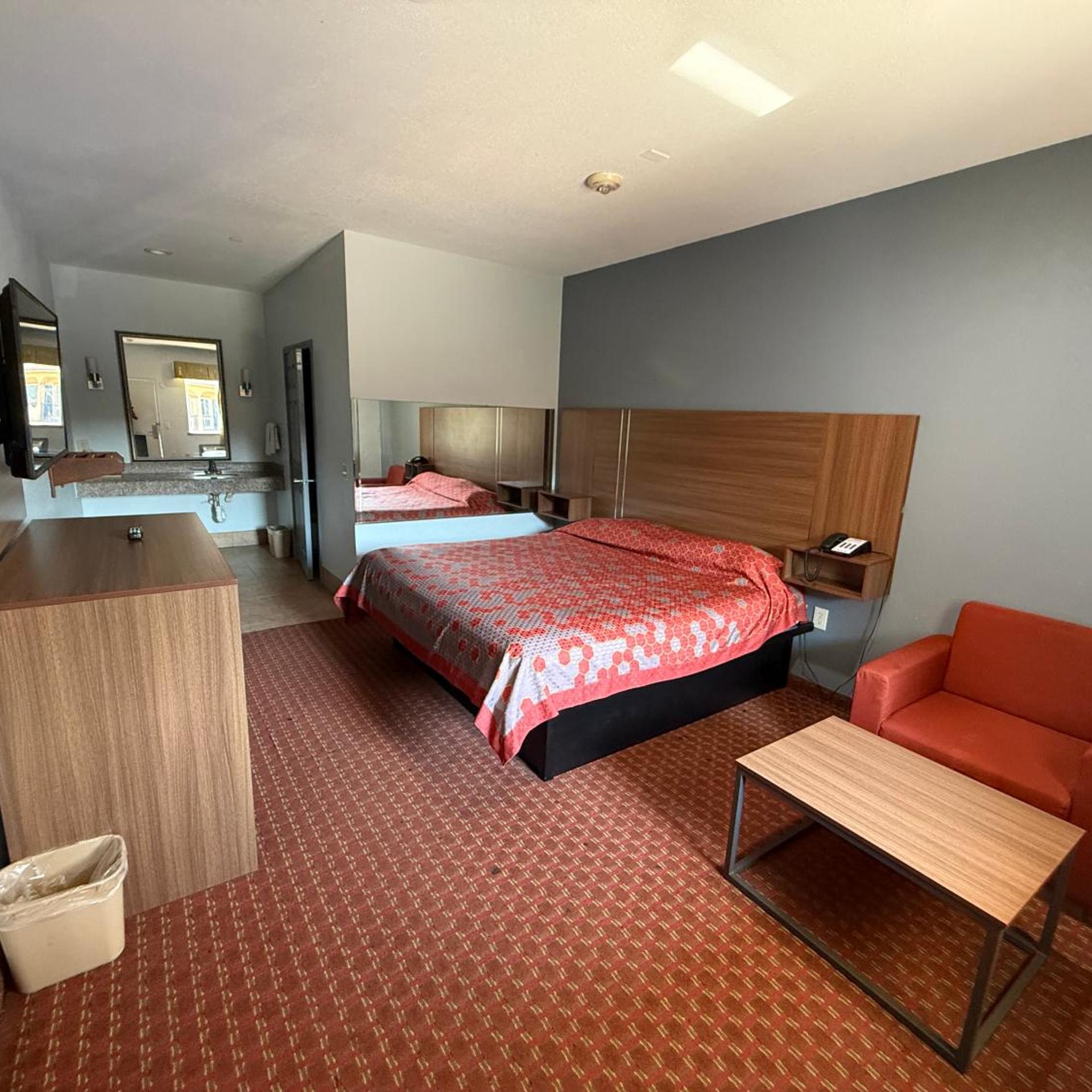 Budget Host Inn Stafford - Houston 4/16