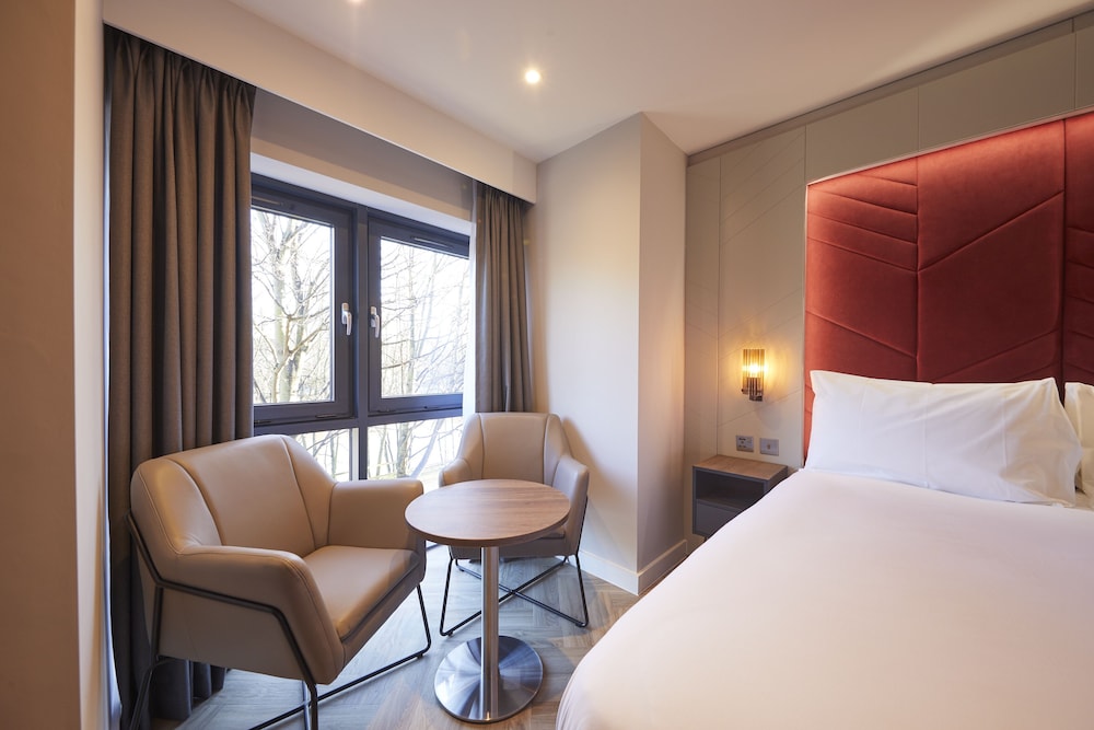 Smart, Studio, King Bed, with View