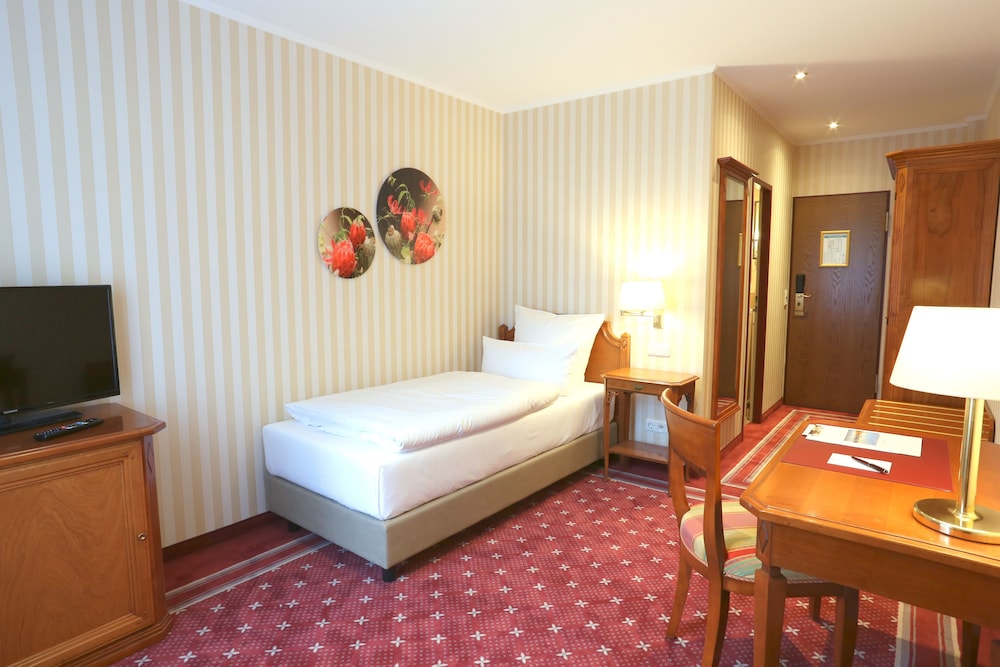STANDARD, SINGLE, SINGLE BED