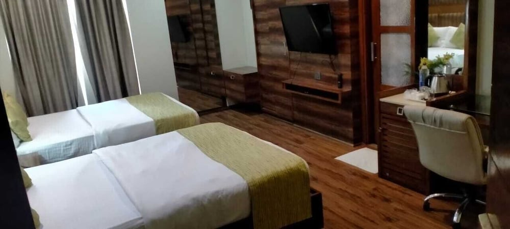 Armoise Hotel 20/40