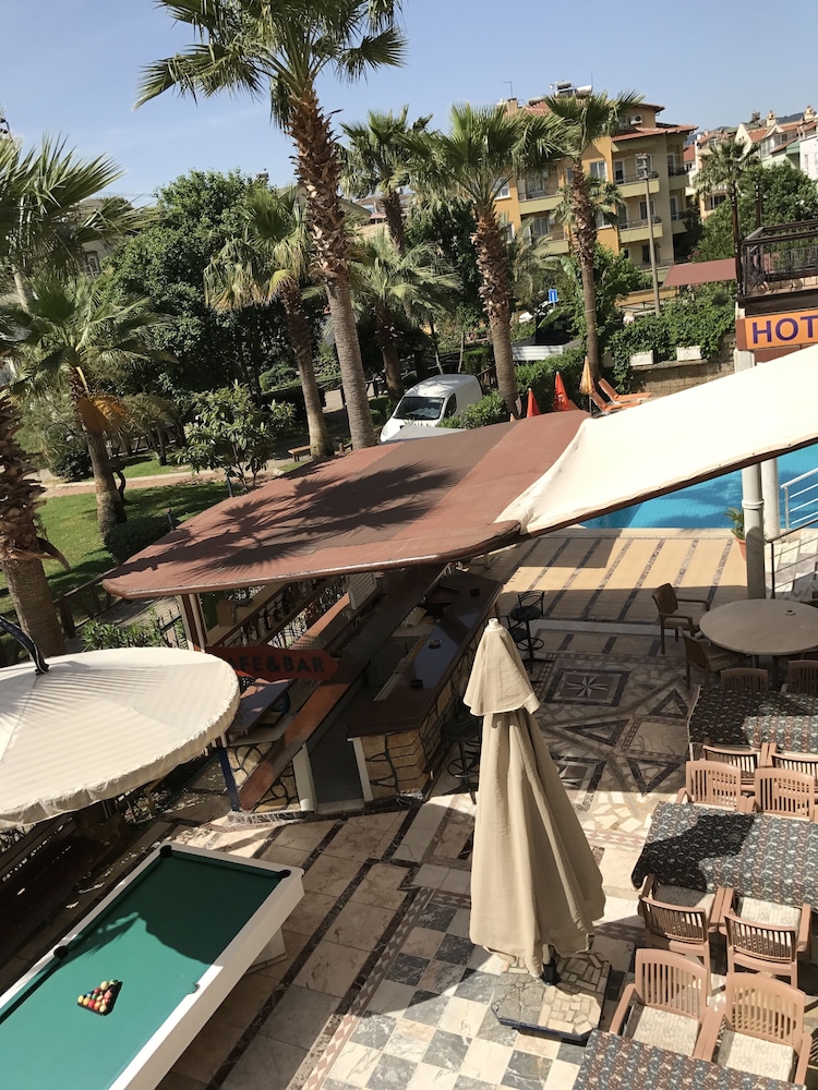 Yacht Marina Apart Hotel 27/29