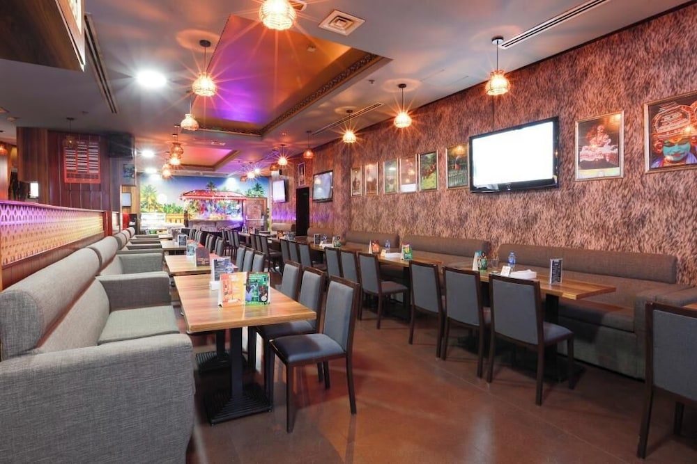 restaurant cafeteria