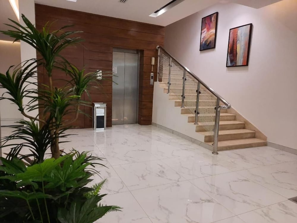 الاجنحه التنفيذيه(Executive Suites) 8/44