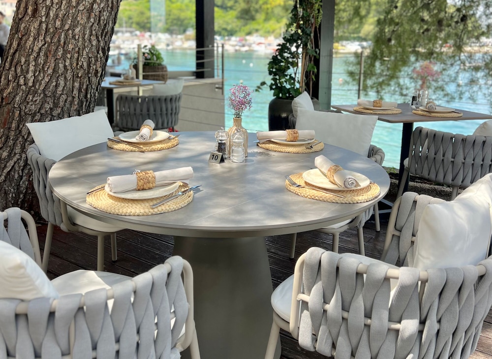 Hotel Cavtat 55/68