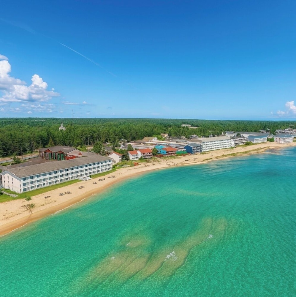 Bridge Vista Beach Hotel Convention Center 57/61