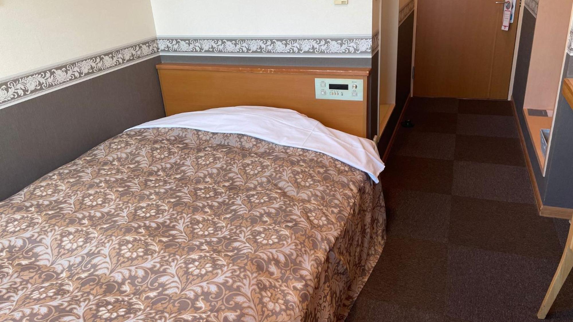Economy, Double Bed