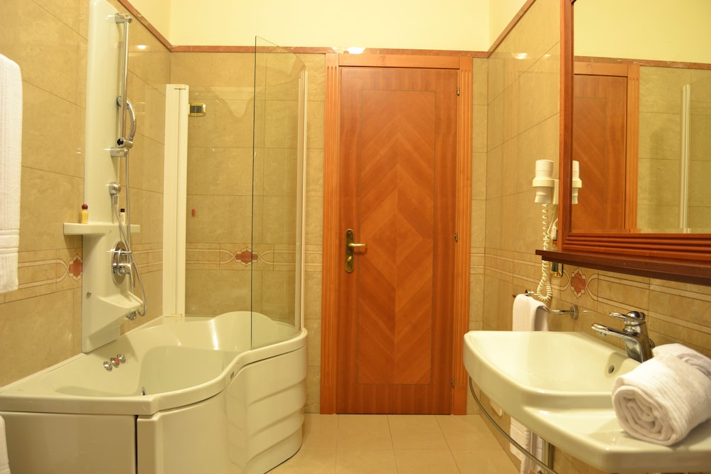 Hotel Giulia 15/74