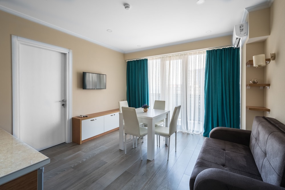 Orbi Beach Tower Hotel Official 21/42