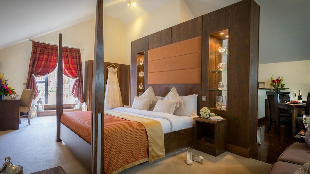 Cavan Crystal Hotel 7/57