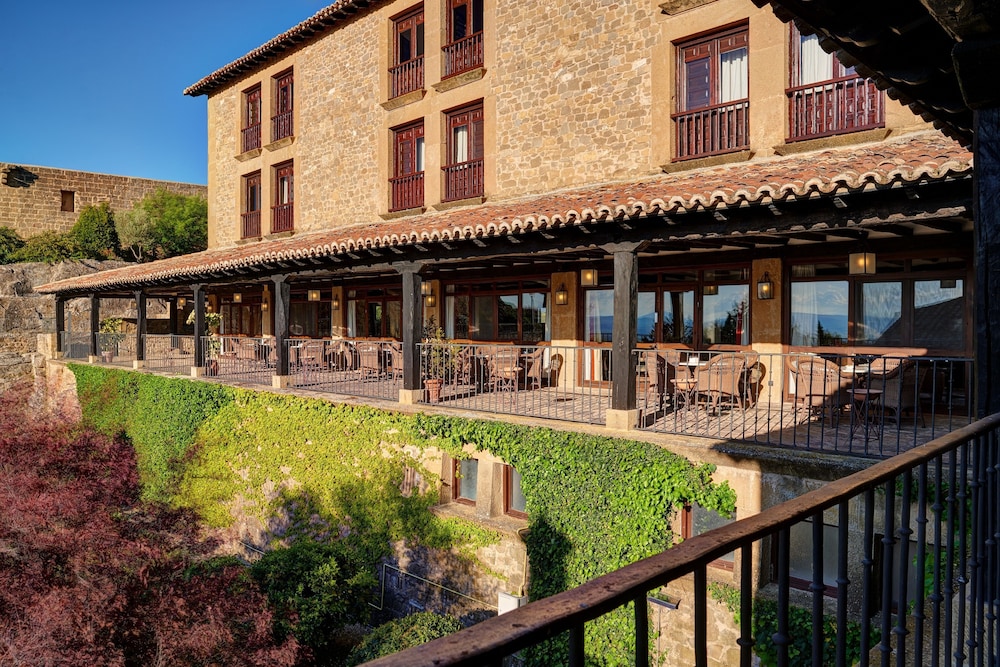 Parador de Sos del Rey Catolico 67/71