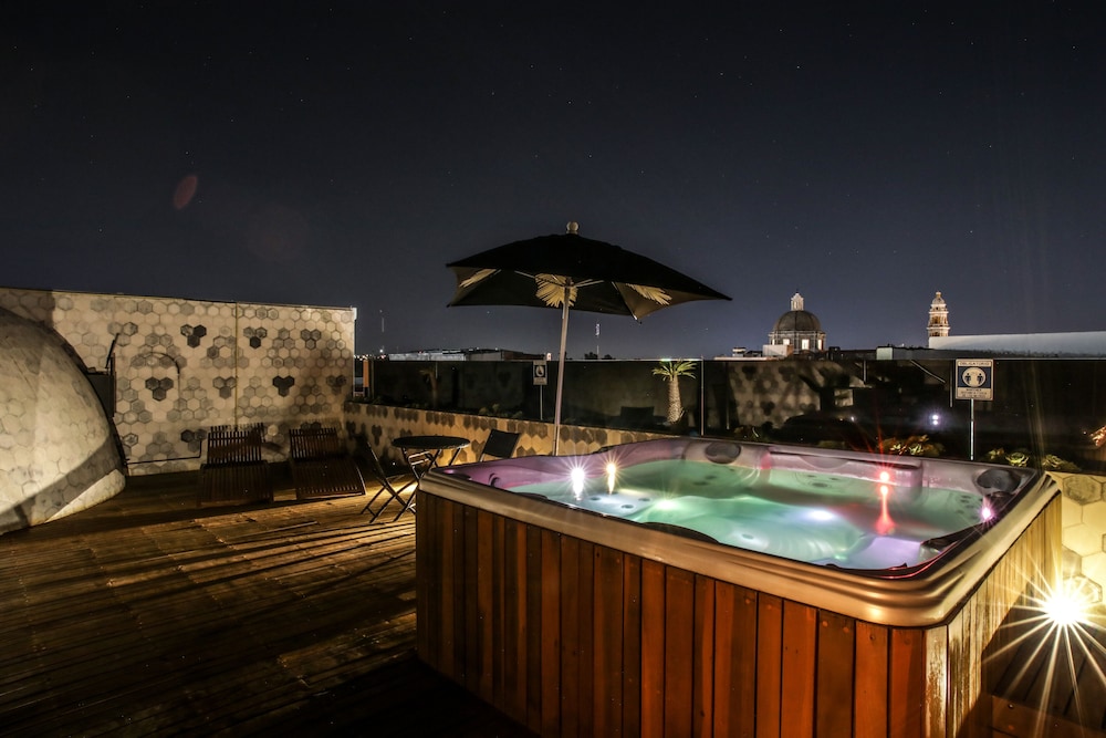Quinta Esencia Hotel Boutique 74/77
