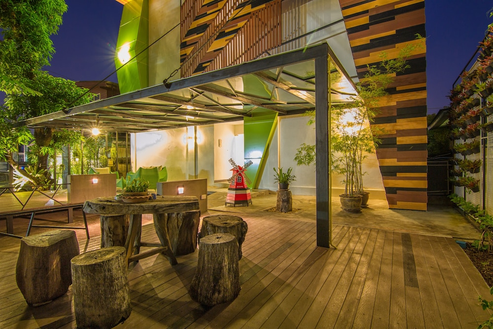 Delio Boutique Hotel 57/62
